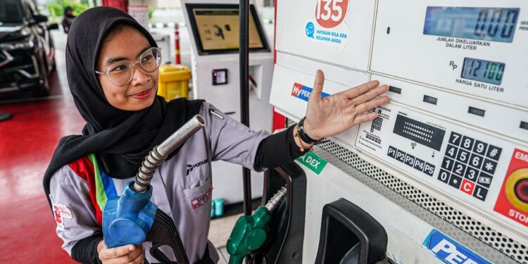 Mulai 1 Juni Harga BBM Dex Series Turun, Pertamina Juga Sesuaikan Pertamax Turbo